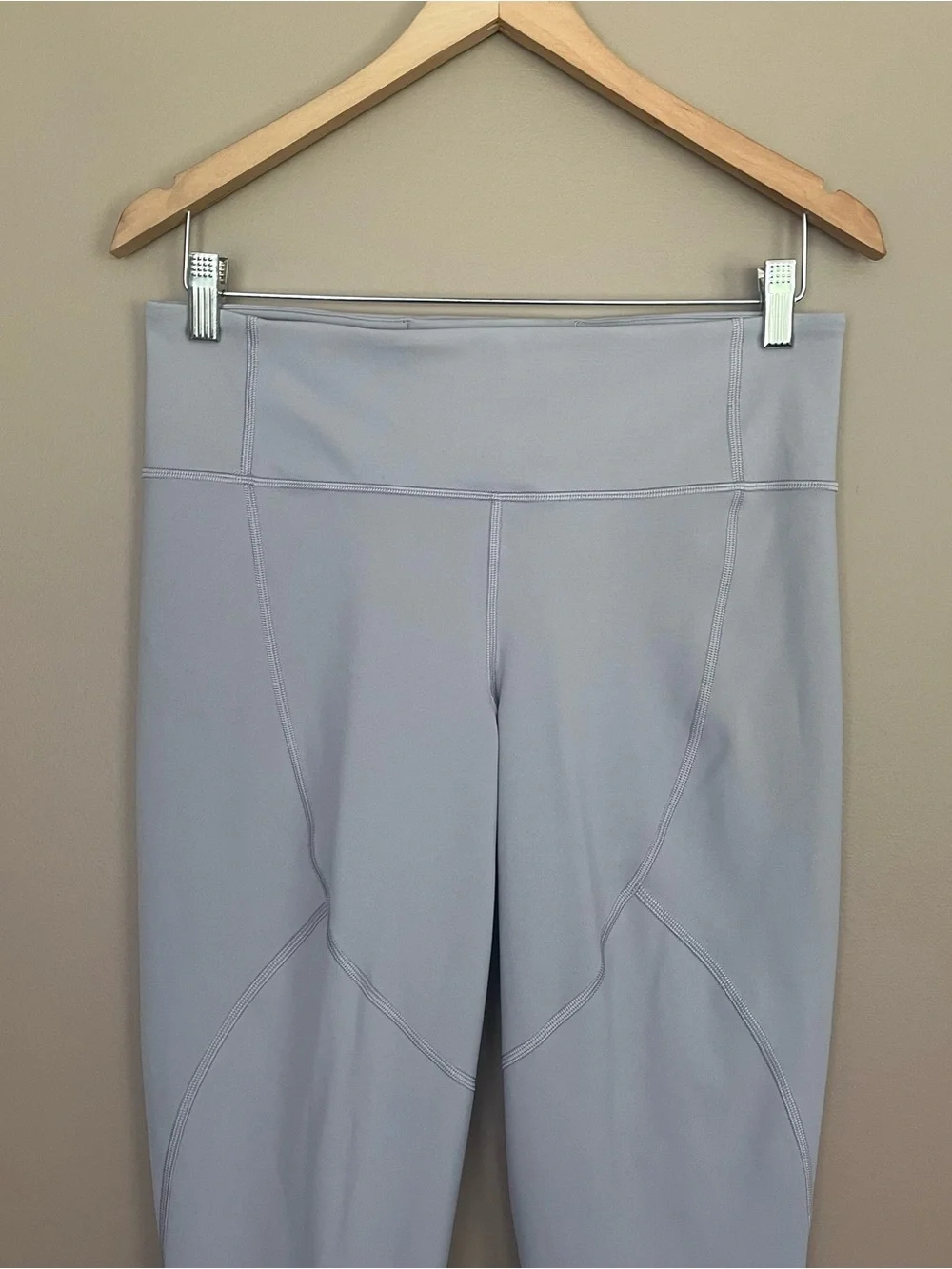 {Lululemon} To The Beat Tight 24